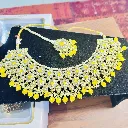 necklace yellow.webp